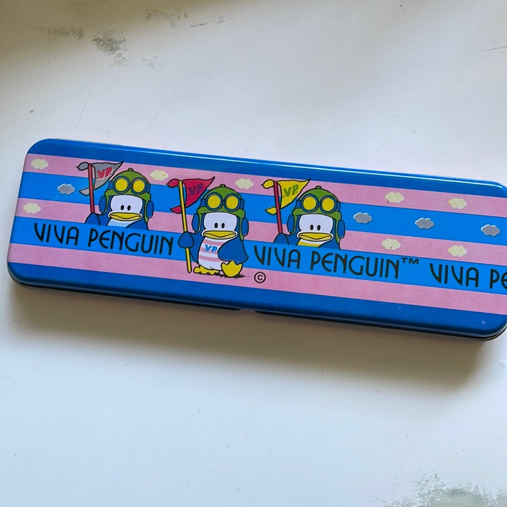 Vintage - Viva Penguin tin pencil case box